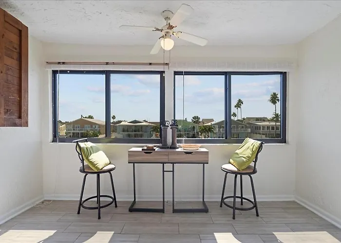 Apartment Beautiful Waterfront Short Walk To The Your Search Ends Here *