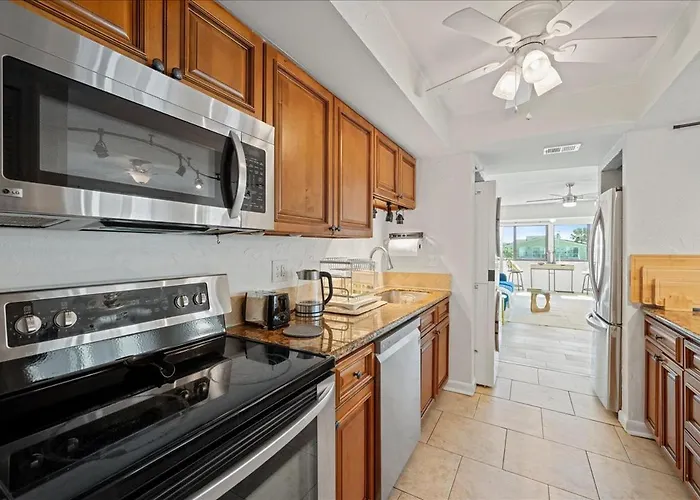 Beautiful Waterfront Short Walk To The Your Search Ends Here Clearwater Beach