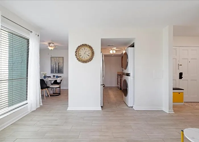 Apartment Beautiful Waterfront Short Walk To The Your Search Ends Here Clearwater Beach