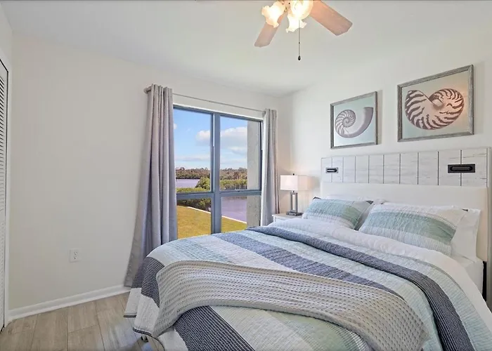 Beautiful Waterfront Short Walk To The Your Search Ends Here Apartment Clearwater Beach