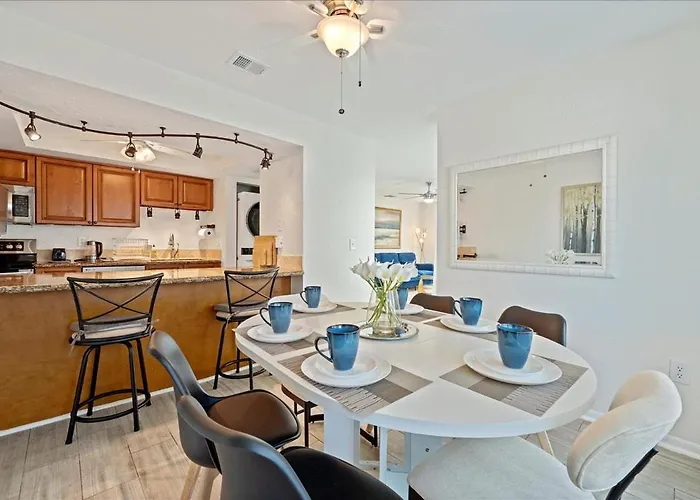 Beautiful Waterfront Short Walk To The Your Search Ends Here * Clearwater Beach