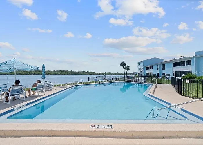 Apartment Beautiful Waterfront Short Walk To The Your Search Ends Here