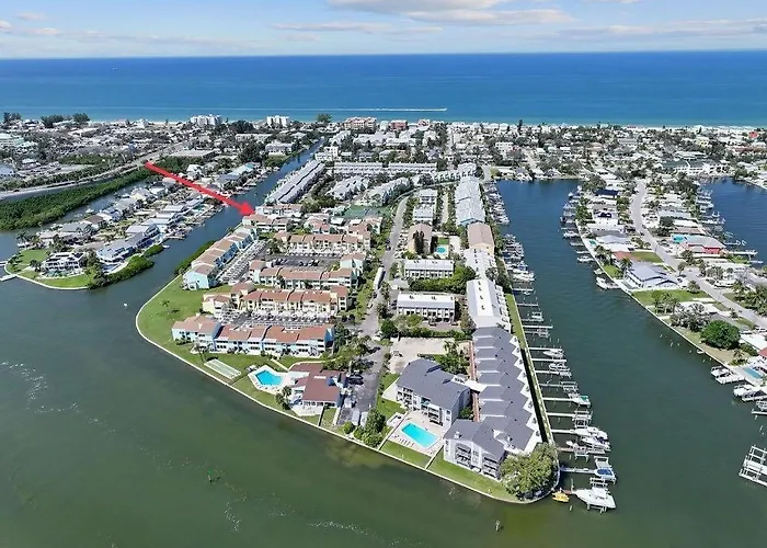Apartment Beautiful Waterfront Short Walk To The Your Search Ends Here *